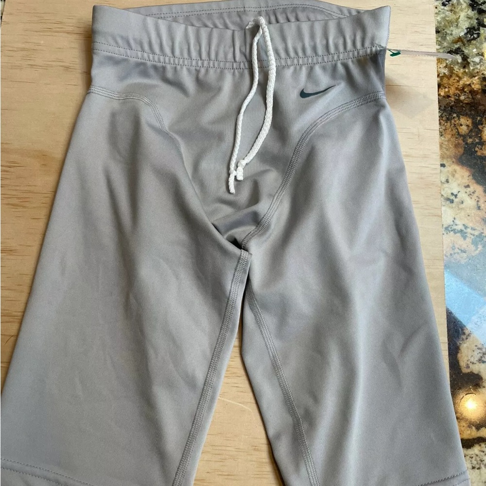 Nike Womens Dri Fit Compression Shorts Gray Small - EUC!